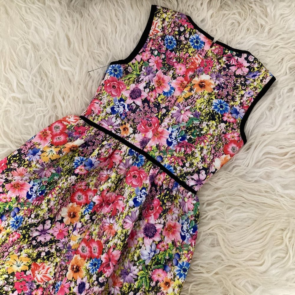 BLACK HALO Floral Print Mini Dress - Picture 11 of 11
